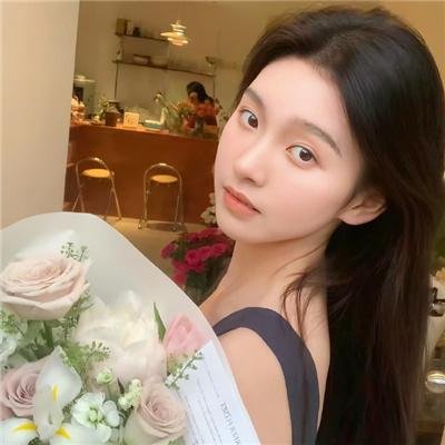 君是慕容卿似花